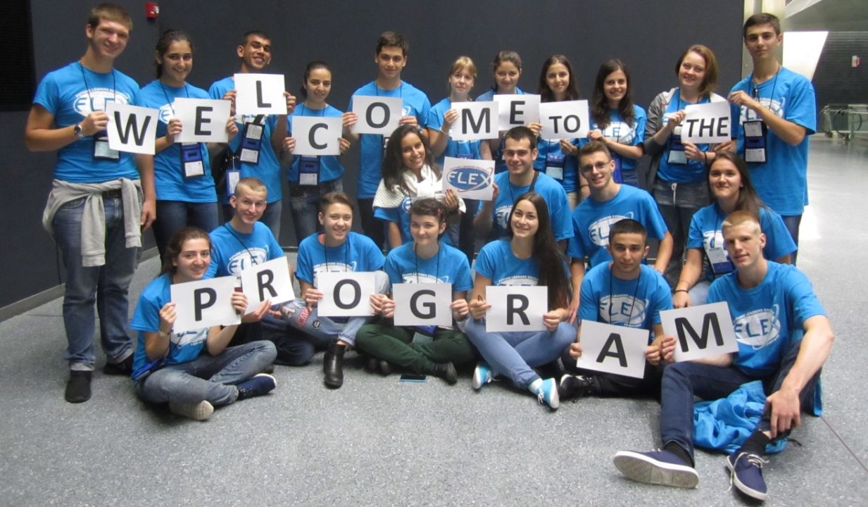 Programul FLEX 2024 – 2025: Burse pentru liceenii români, la școli din SUA