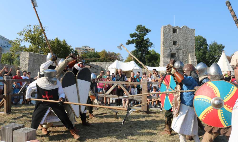 Mehedinți: Începe Festivalul Medieval al Cetăţii Severinului, ediția a VII-a