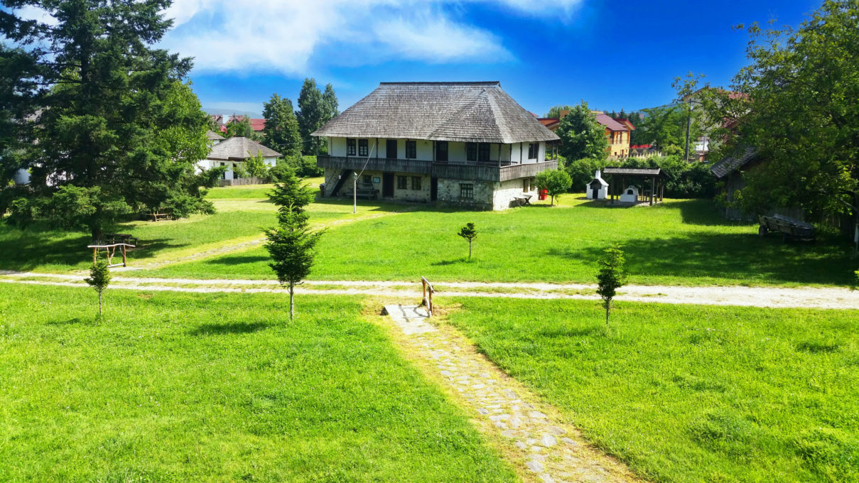 Case tradiționale și muzee, din Oltenia – la Noaptea Muzeelor la Sate