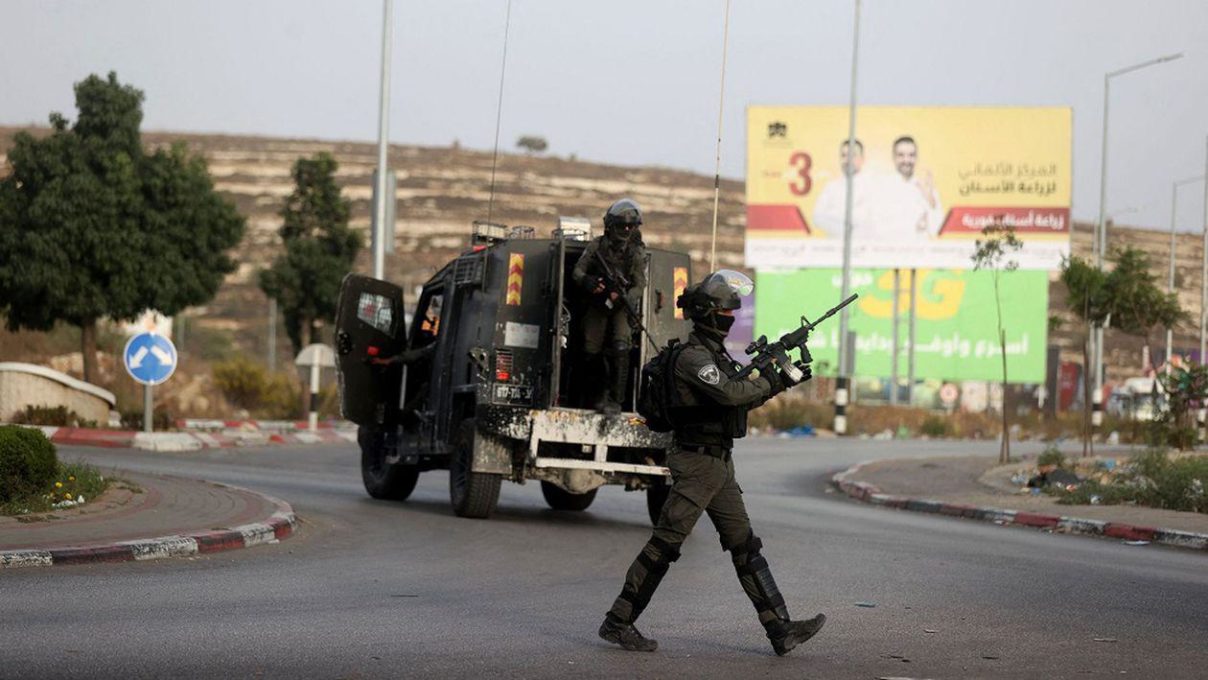 MAE cere cetățenilor români să părăsească Republica Libaneză