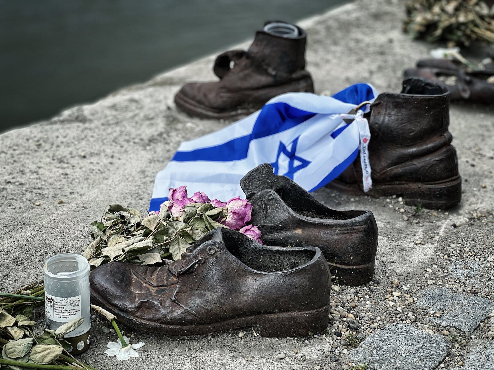 symbolic war monument