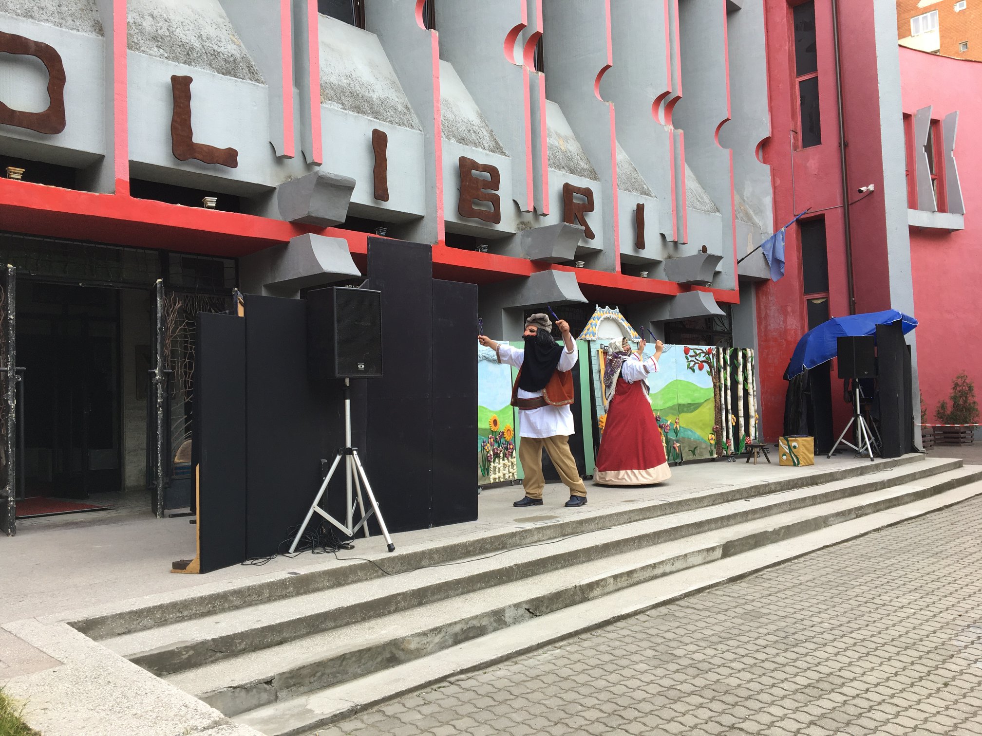 Premiera spectacolului „Pupăza din tei“, la Teatrul Colibri Craiova