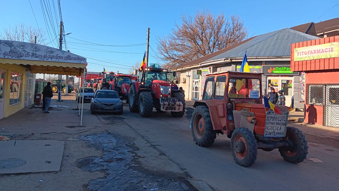 Reprezentanţii trasportatorilor şi fermierilor sunt aşteptaţi la Ministerul de Finanţe