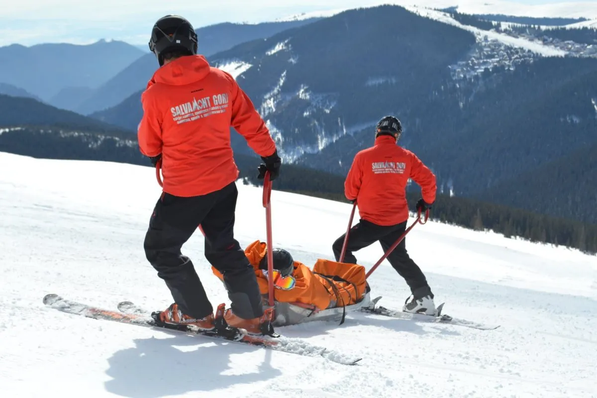 Avalanșă de intervenții pentru salvamontiști: peste 120 de apeluri de urgență într-o singură zi