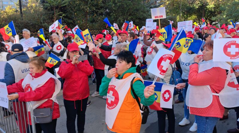 Liderii Sanitas amenință cu greva generală