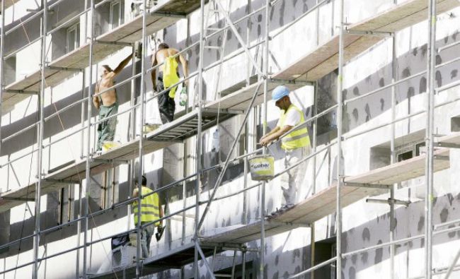 Caracal: 35 de blocuri vor fi reabilitate termic