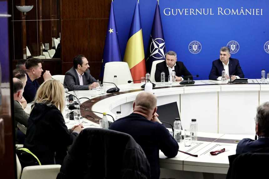 Guvernul a încheiat un acord cu fermierii și transportatorii, pentru încetarea protestelor