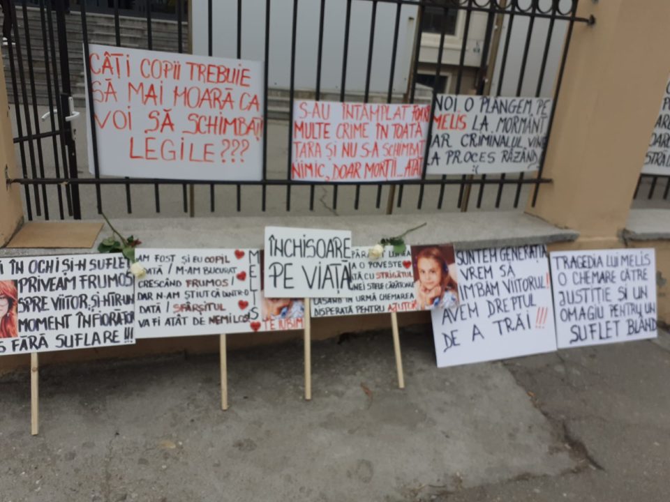 Craiova/ Crima din Grădina Botanică/ Apropiații fetei ucise cer închisoare pe viață pentru vinovat