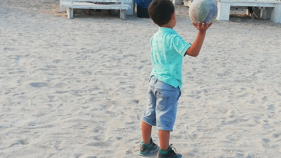 Copilul de 2 ani care dispăruse în judeţul Botoşani a fost găsit în viaţă