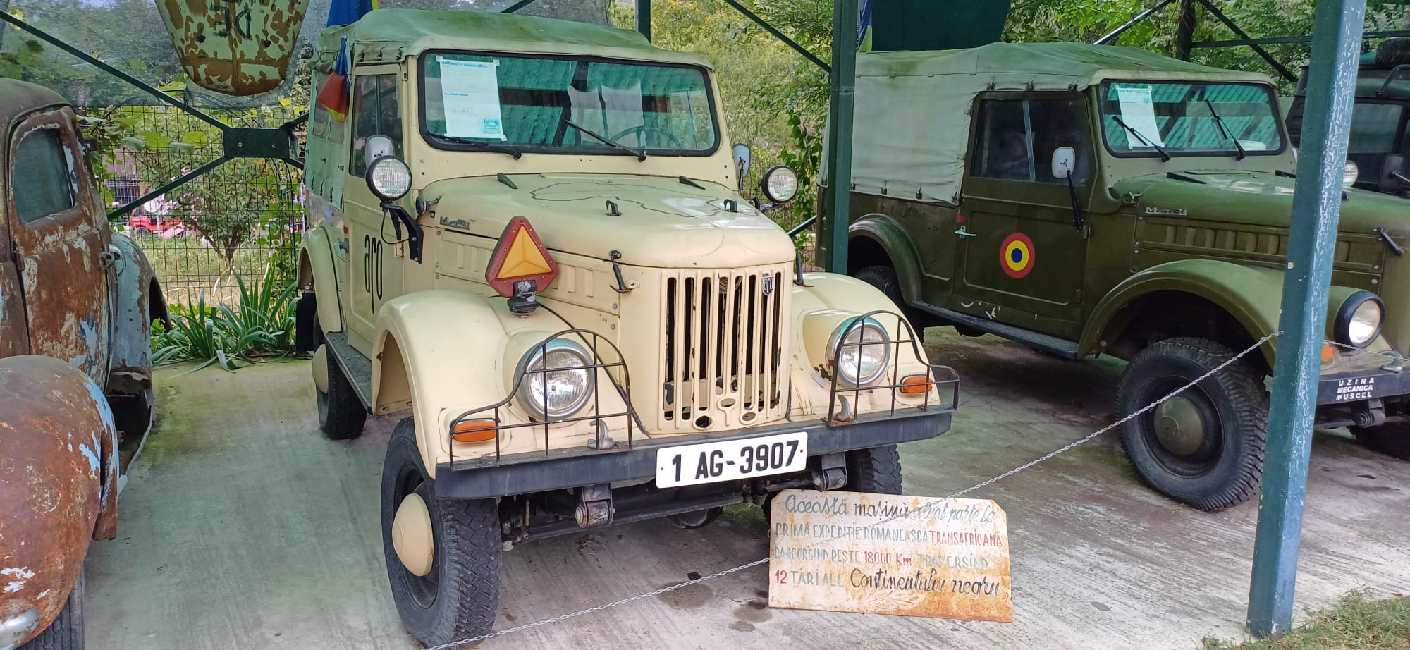 Retroparada Primăverii aduce pasiunea pentru mașinile retro în inima Slatinei