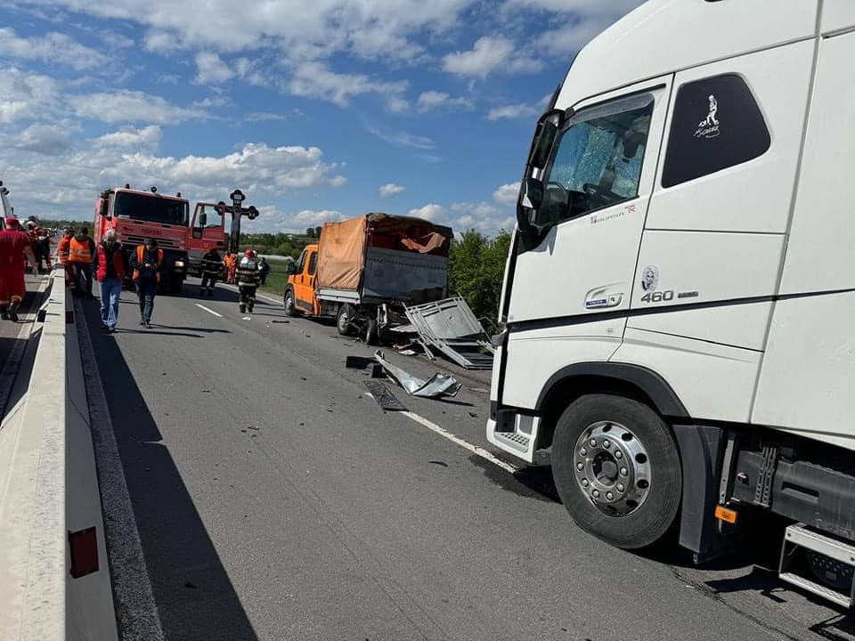 Tragedie pe DN 6: Accident rutier în Răcarii de Sus, o persoană decedată și una rănită