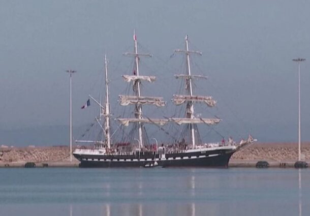 Flacăra olimpică a pornit spre Marsilia, la bordul navei Belem