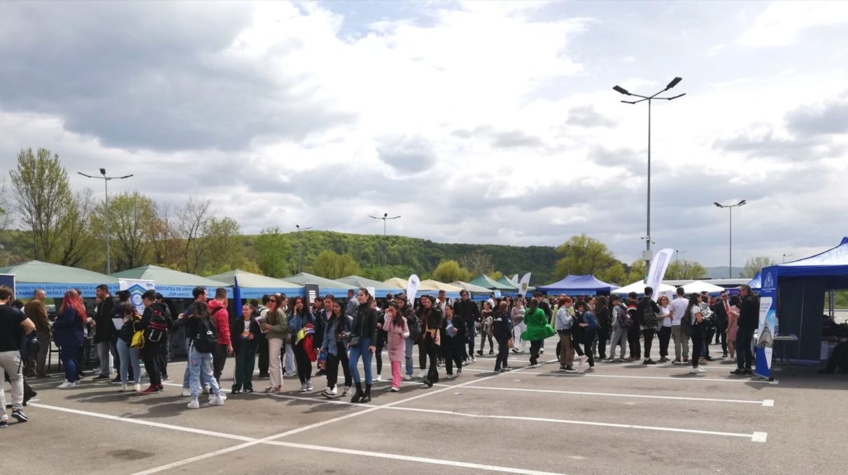 Târgul Educațional pentru Licee, la Râmnicu Vâlcea