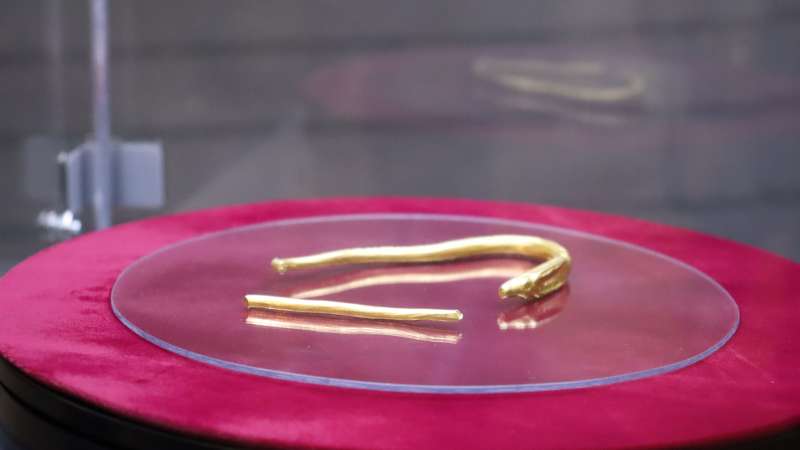 Brățara dacică de la Optași Măgura în circuit muzeal național