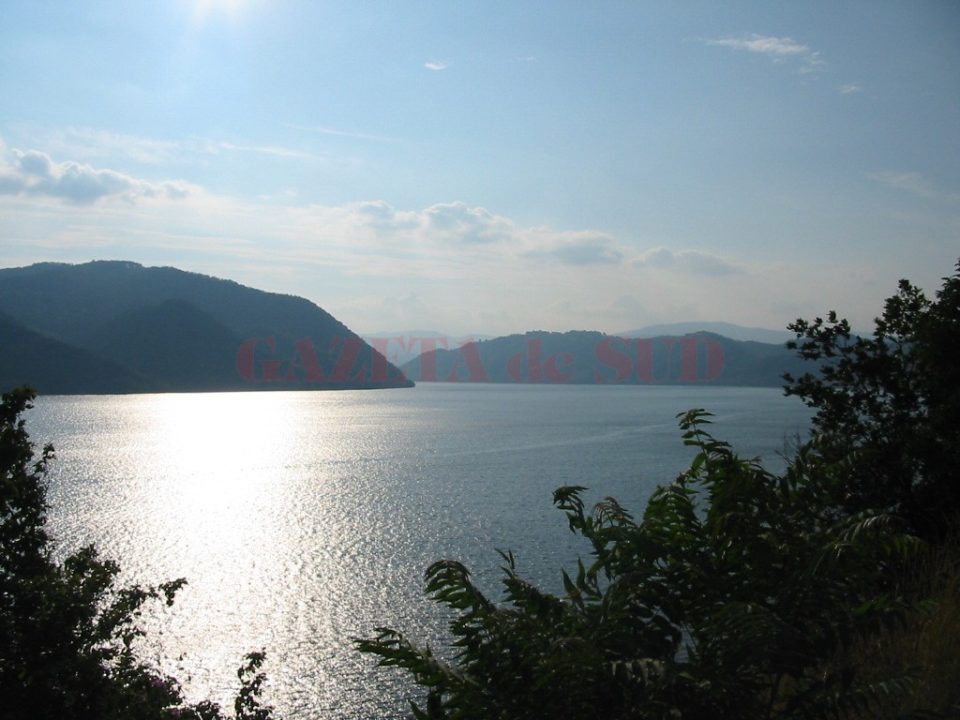 Mehedinți: Adolescent înecat în Dunăre, la Șimian