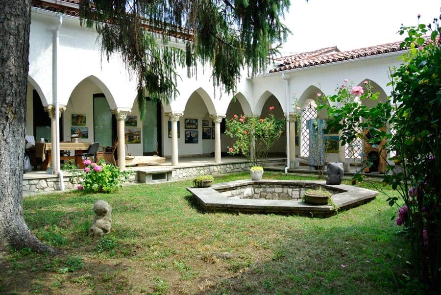 Râmnicu Vâlcea: ”Miracle Garden” la Casa Simian