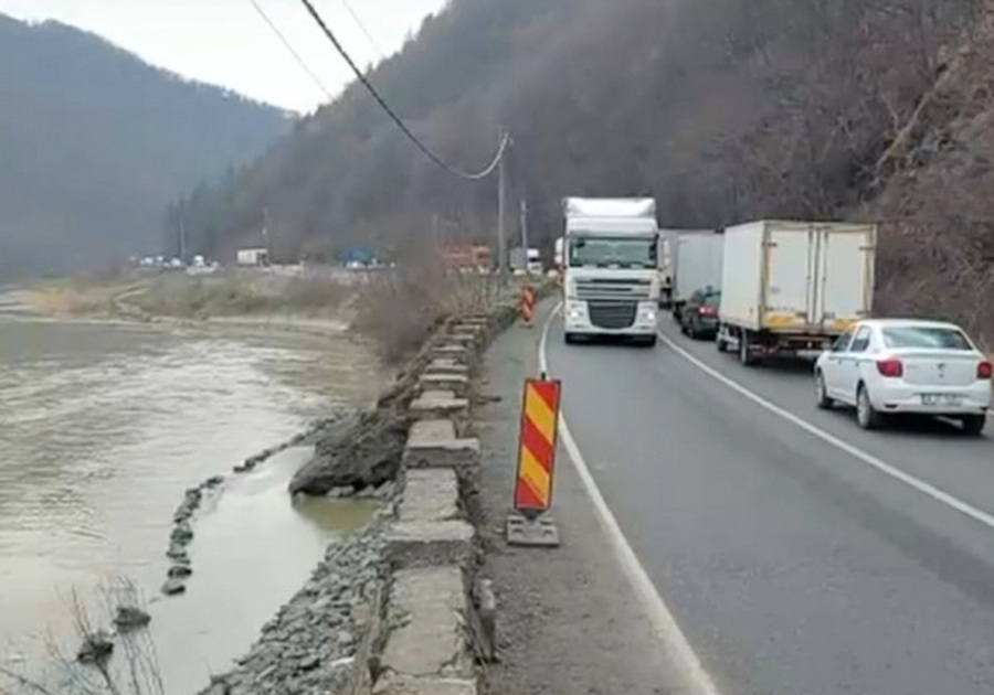 Închiderea DN7 Valea Oltului afectează grav firmele de transport