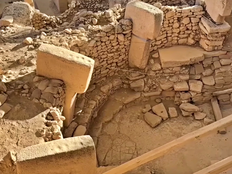 Probabil cel mai vechi calendar seleno-solar din lume, descoperit de arheologi în Turcia