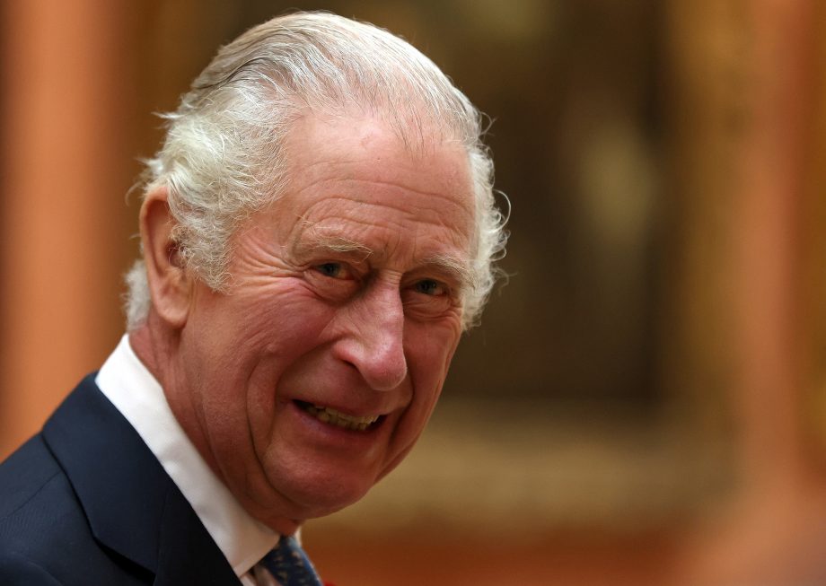UK: A fost pusă în circulație prima monedă de o liră sterlină cu chipul regelui Charles al III-lea