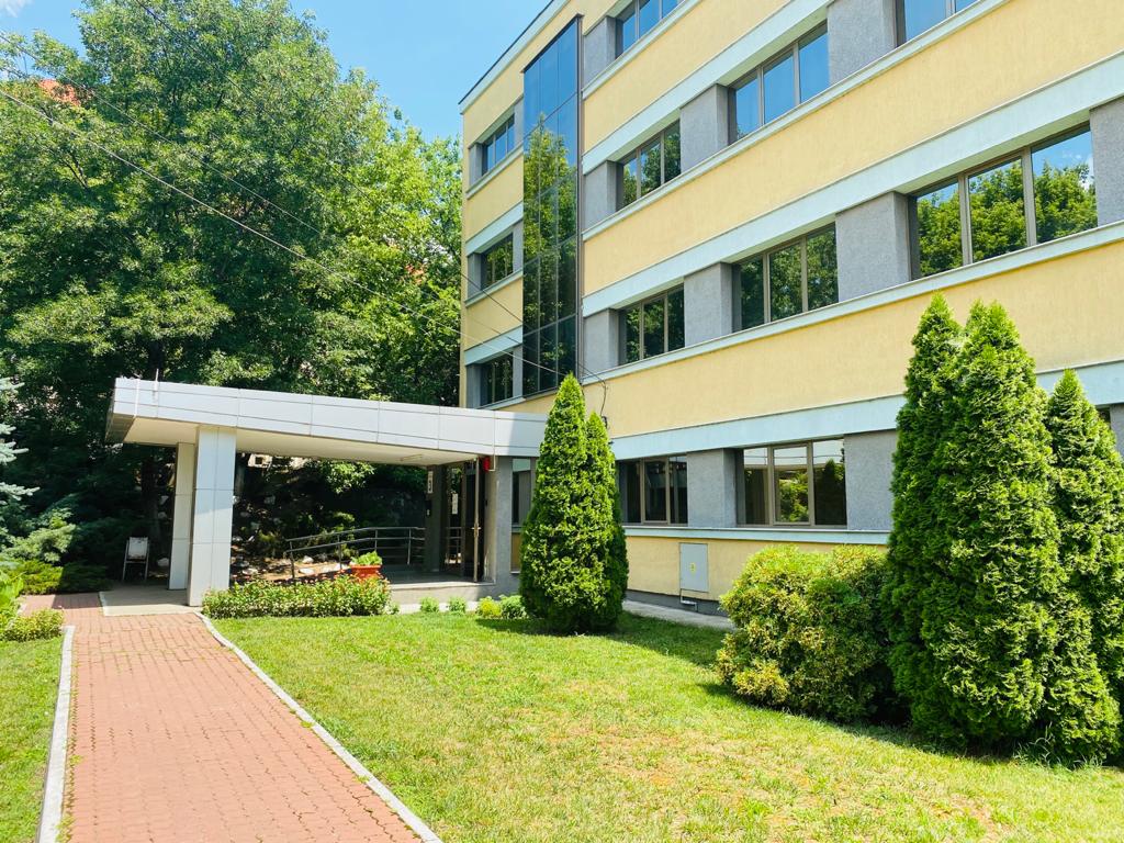 Cazarea rămâne una dintre provocările vieții de student (AUDIO)