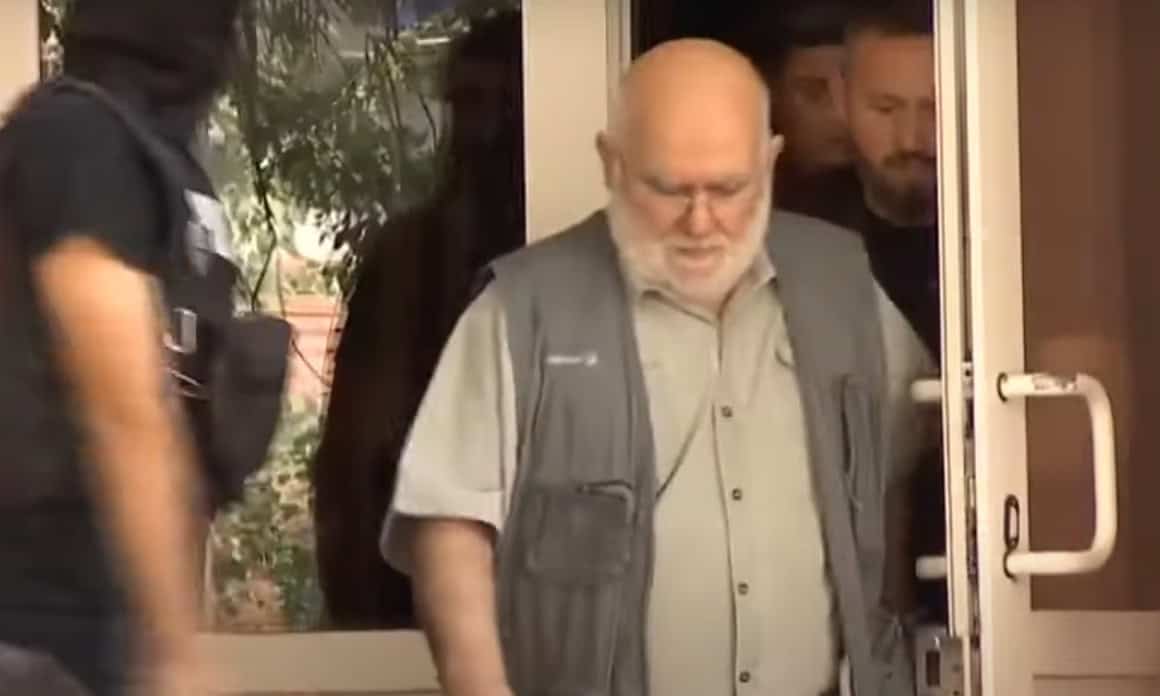 Profesorul Bulai, transportat la spital, de urgență, după ce i s-a făcut rău în arest