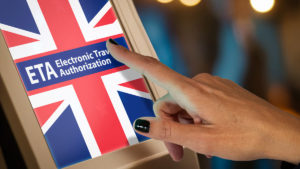 Din 25 februarie, în Regatul Unit, se intră numai cu o permisiune digitală de călătorie (ETA)