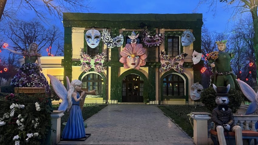 Carnavalul Primăverii dă startul Târgului de Paşte în Craiova