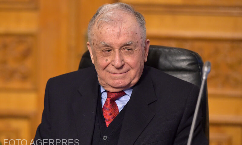 Portret/ION ILIESCU, primul președinte al României, după Revoluția din 1989