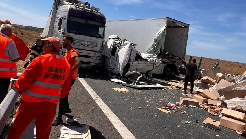 Accident pe DEx12, în zona localității Negreni