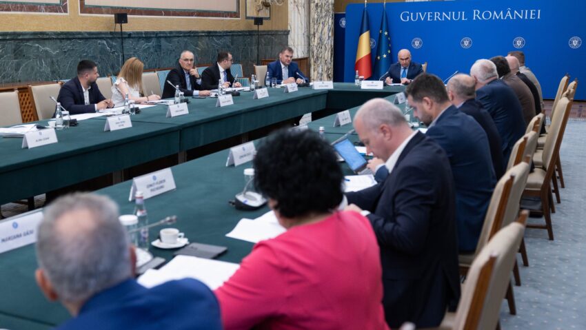 Premierul Ilie Bolojan - consultări cu reprezentanţii Asociaţiei Municipiilor