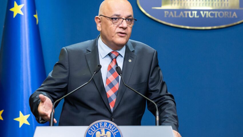 Guvern: Ajutoare pentru familiile afectate de inundaţiile din Suceava şi Neamţ