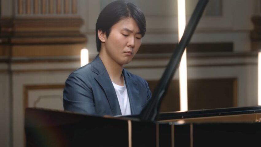 Pianistul Seong-Jin Cho │ FOTO: captură YouTube / Deutsche Grammophon
