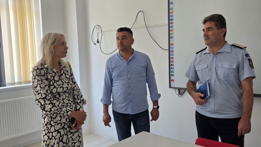 Prefectul Doljului verifică școlile din Craiova înainte de debutul anului școlar 2025-2026