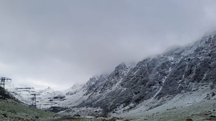 Cod portocaliu de ninsori şi viscol în zona montană a judeţului Braşov