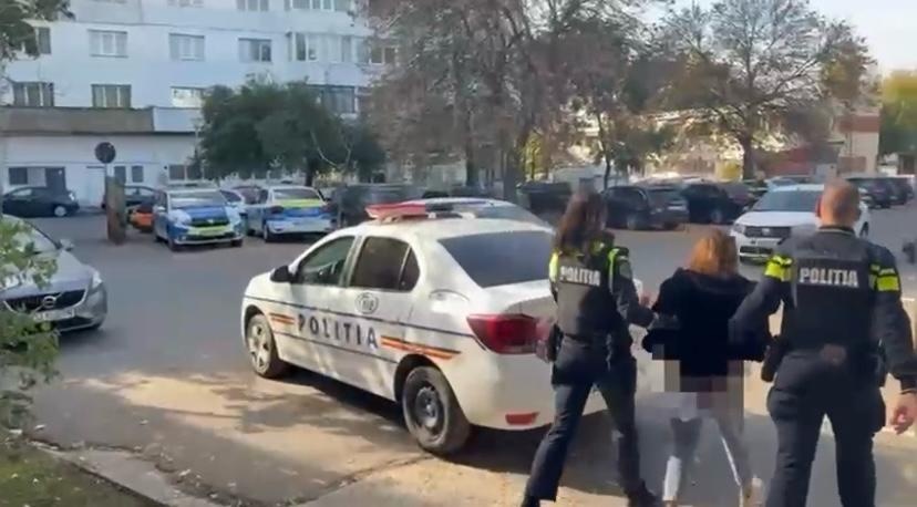 Tânără din Craiova reținută pentru înșelăciune după vânzarea fictivă a unui telefon mobil