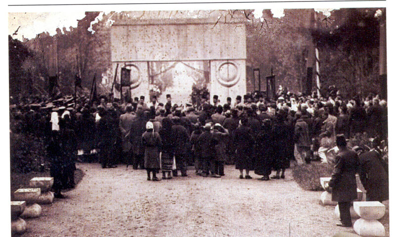 27 octombrie 1938: Inaugurarea Ansamblului Monumental de la Târgu Jiu, în prezența lui Constantin Brâncuși