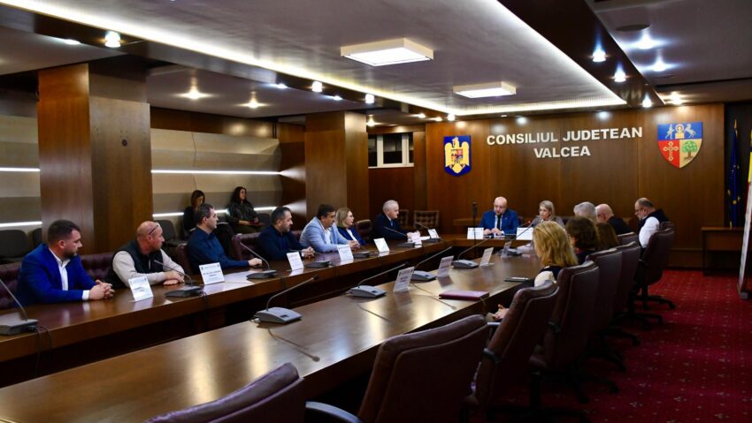 Vâlcea implementează un proiect de eficiență energetică de 1,1 milioane euro