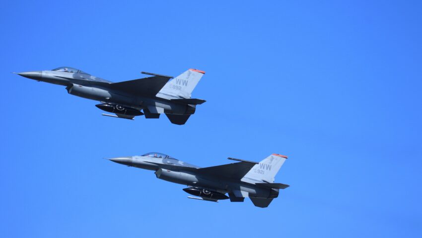 Alertă în nordul Dobrogei: armata a ridicat avioane F-16 după atacuri în apropierea graniței