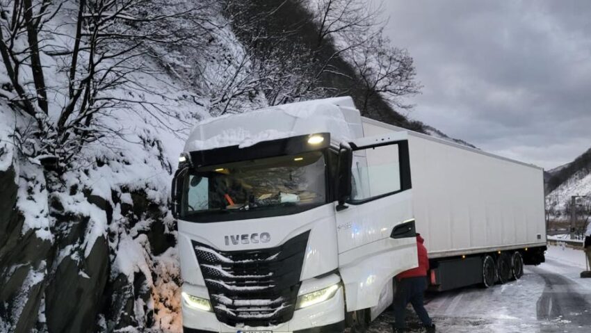 Circulație îngreunată pe DN 7 – Valea Oltului