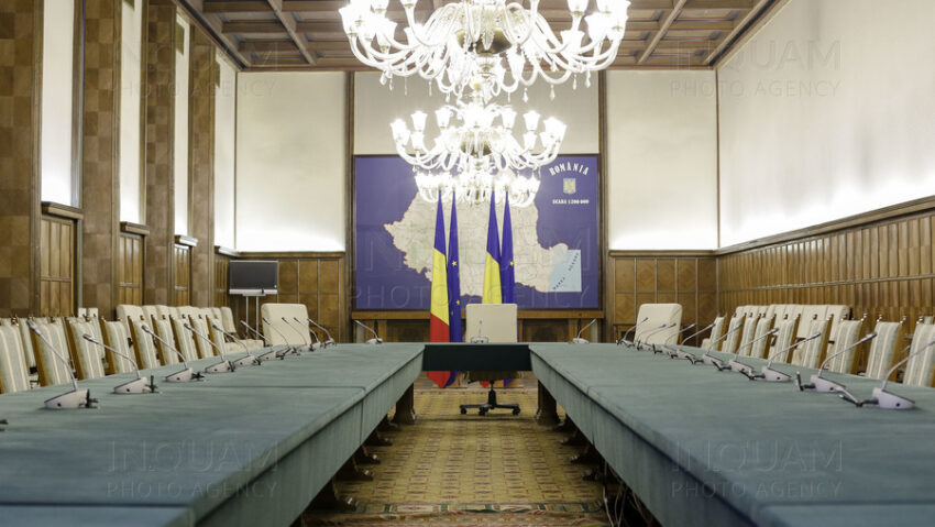 USR și-a nominalizat noii miniștri: Radu Miruță - la Apărare, Irineu Darău - la Economie