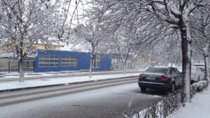 Viscol și ninsori puternice de Crăciun: cod portocaliu la munte și cod galben în jumătate din țară