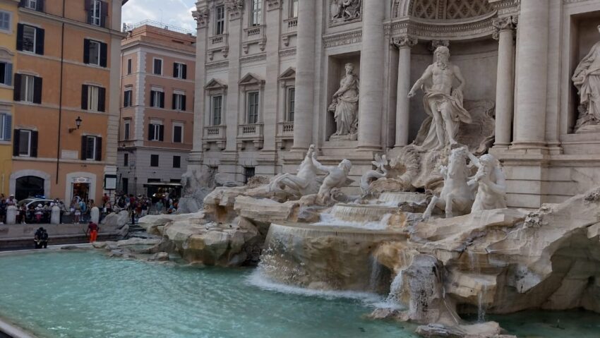Acces cu taxă la Fontana di Trevi: turiștii vor plăti 2 euro începând din 7 ianuarie 2026