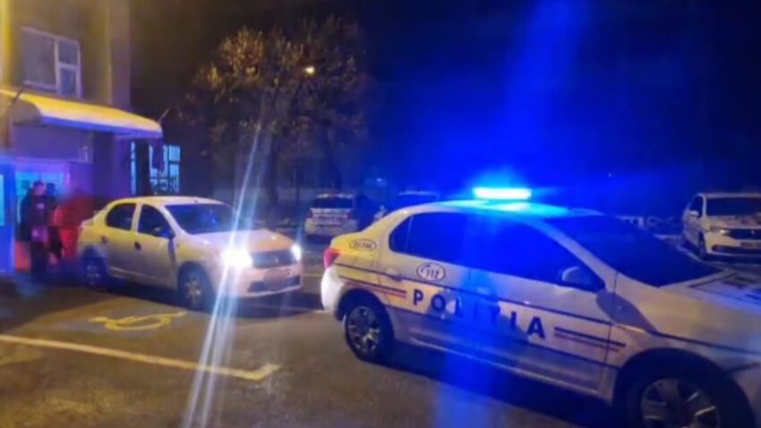 Tânăr reținut de polițiștii craioveni pentru furt din autoturism