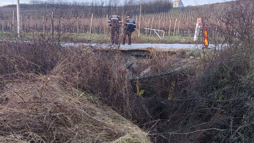 Vâlcea: strada Dealul Viilor din Drăgășani a fost închisă