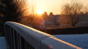 Valul de frig persistă până joi, în cea mai mare parte a ţării