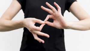 SJU Pitești oferă interpretare în limbaj mimico-gestual, pentru pacienții cu deficiențe de auz