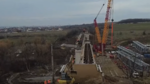 Lucrările la Viaductul Cârcea avansează în ciuda condițiilor meteo dificile