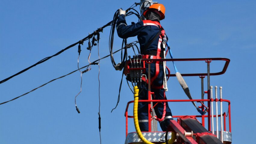 Întreruperi programate ale energiei electrice în județul Olt