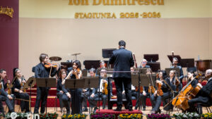 Vâlcea: Angajaţii Filarmonicii ”Ion Dumitrescu” cer revocarea fuziunii cu Teatrul Ariel