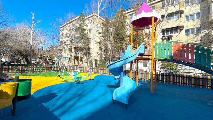 Craiova: încă un spațiu de joacă modernizat